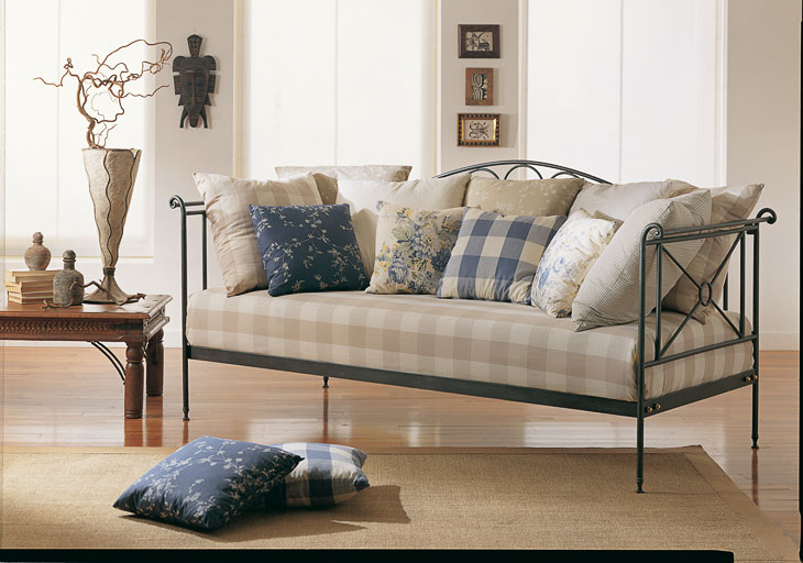 Il Divano Che Diventa Un Letto Alla Turca