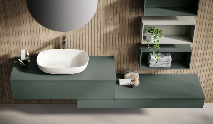 Piano beauty ribassato accanto al lavabo
