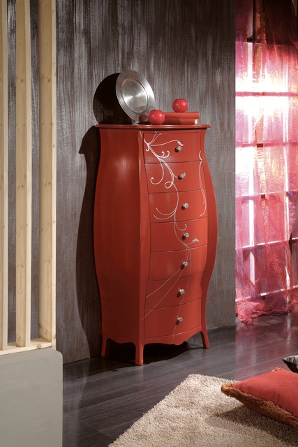 Settimanale bombato in arte povera, laccato rosso, 7 cassetti con le volute bianche dipinte